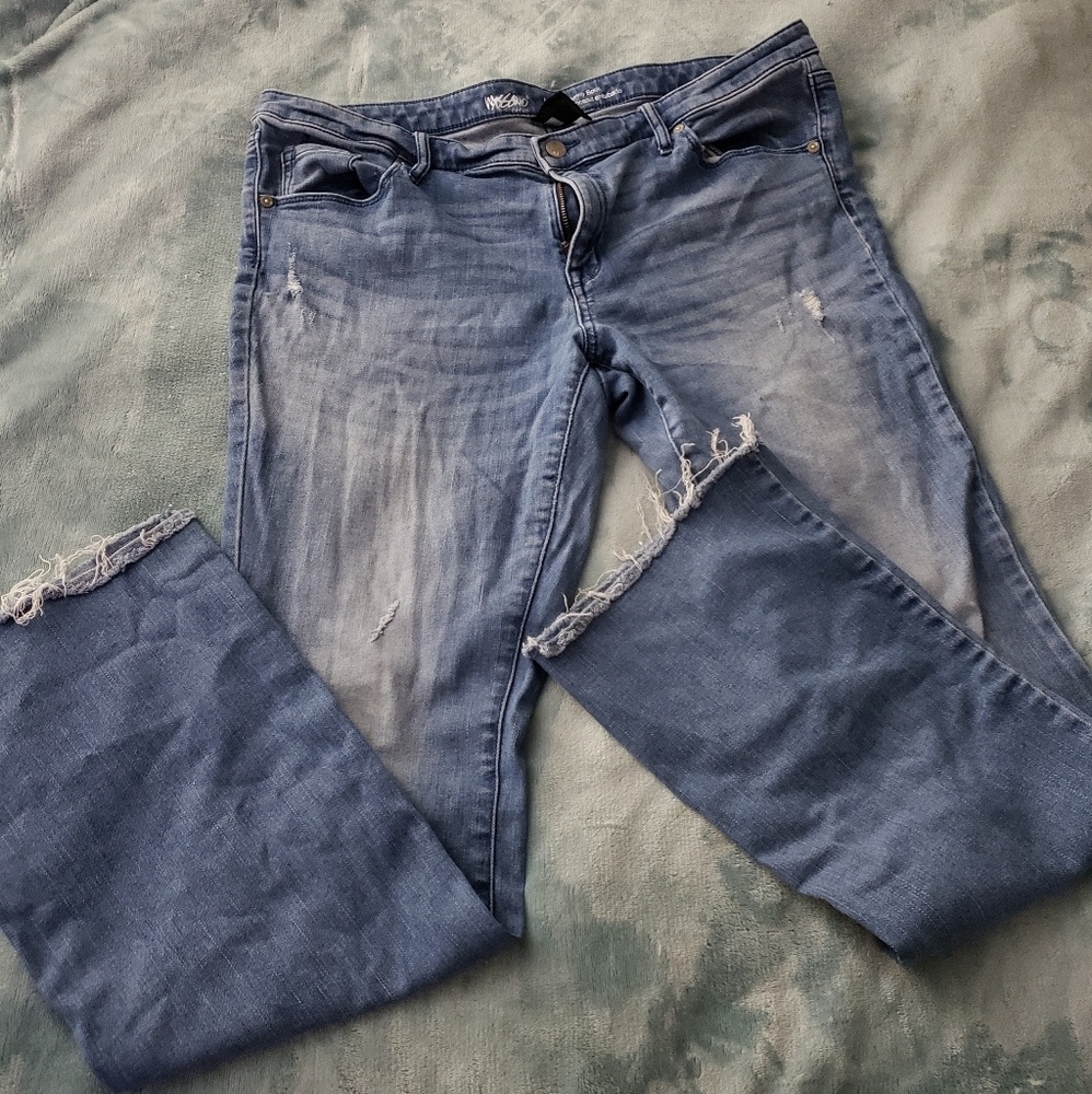 Mossimo Mid rise skinny boot -distressed